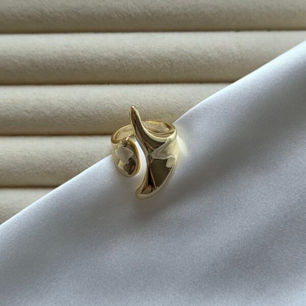 dalgali-gold-yuzuk-14-ayar-altin-kaplama-1 Dalgalı Gold Yüzük