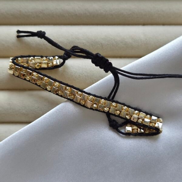 Dorica Gold Bileklik - Siyah İpli