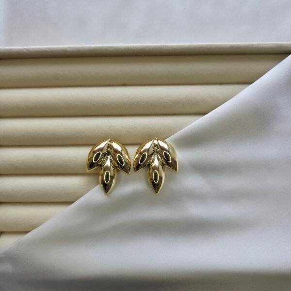 lotus-kupe-1 Lotus Küpe