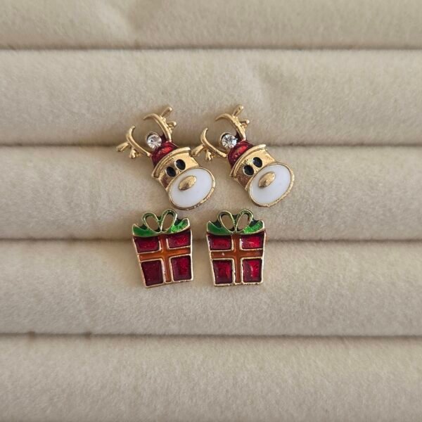 noel-kupe-kombini-geyik-ve-hediye-paketi-1 Noel Küpe Kombini - Geyik ve Hediye paketi