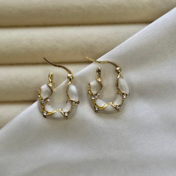 zirkon-tasli-beyaz-halka-kupe-2 Zirkon Taşlı Beyaz Halka Küpe - Paslanmaz Çelik