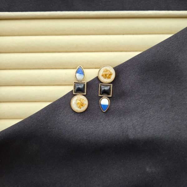 20260209_114341 Özel Seri MNG Model Geometrik Detaylı Küpe